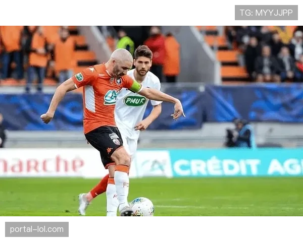 朗斯主帅萨热：战术革新者，用高速推进体系打破巴黎霸权