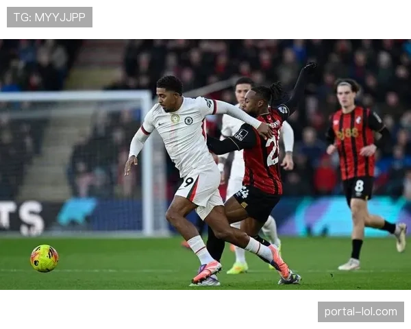 伯恩利vs伯恩茅斯保级战，塞内西长传与卡约德界外球成转折